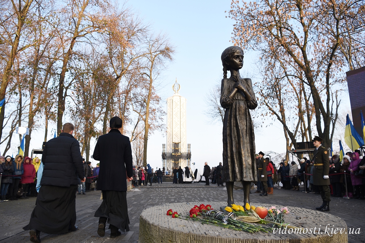 Вшанування 85-ї річниці пам’яті жертв Голодомору 1932 – 1933 років в Україні