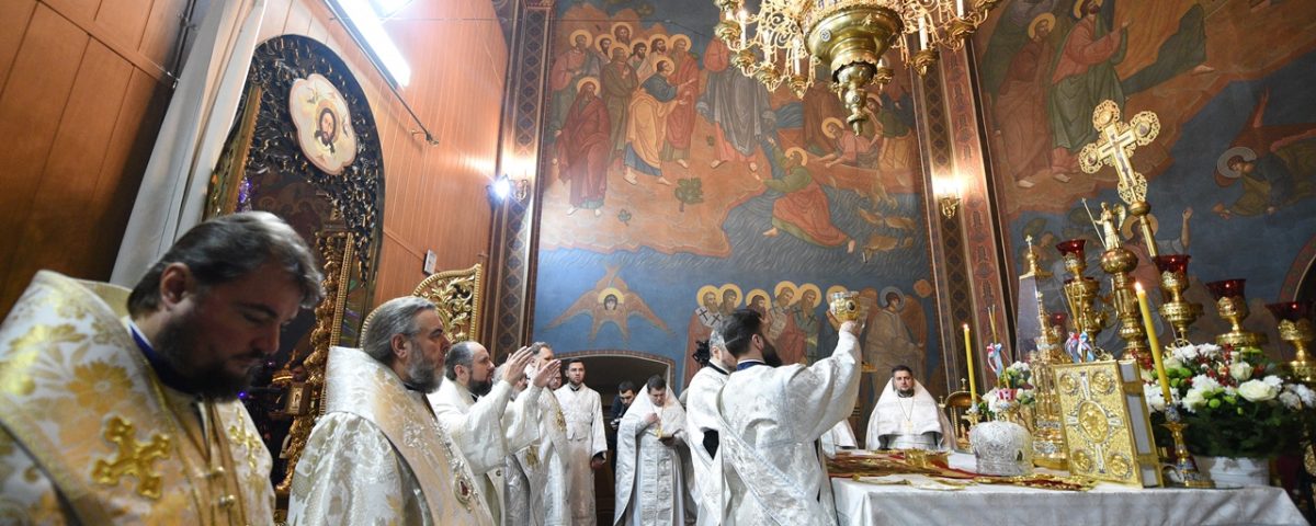 Блаженніший Митрополит Епіфаній звершив Літургію у Спасо-Преображенському соборі м. Вінниці