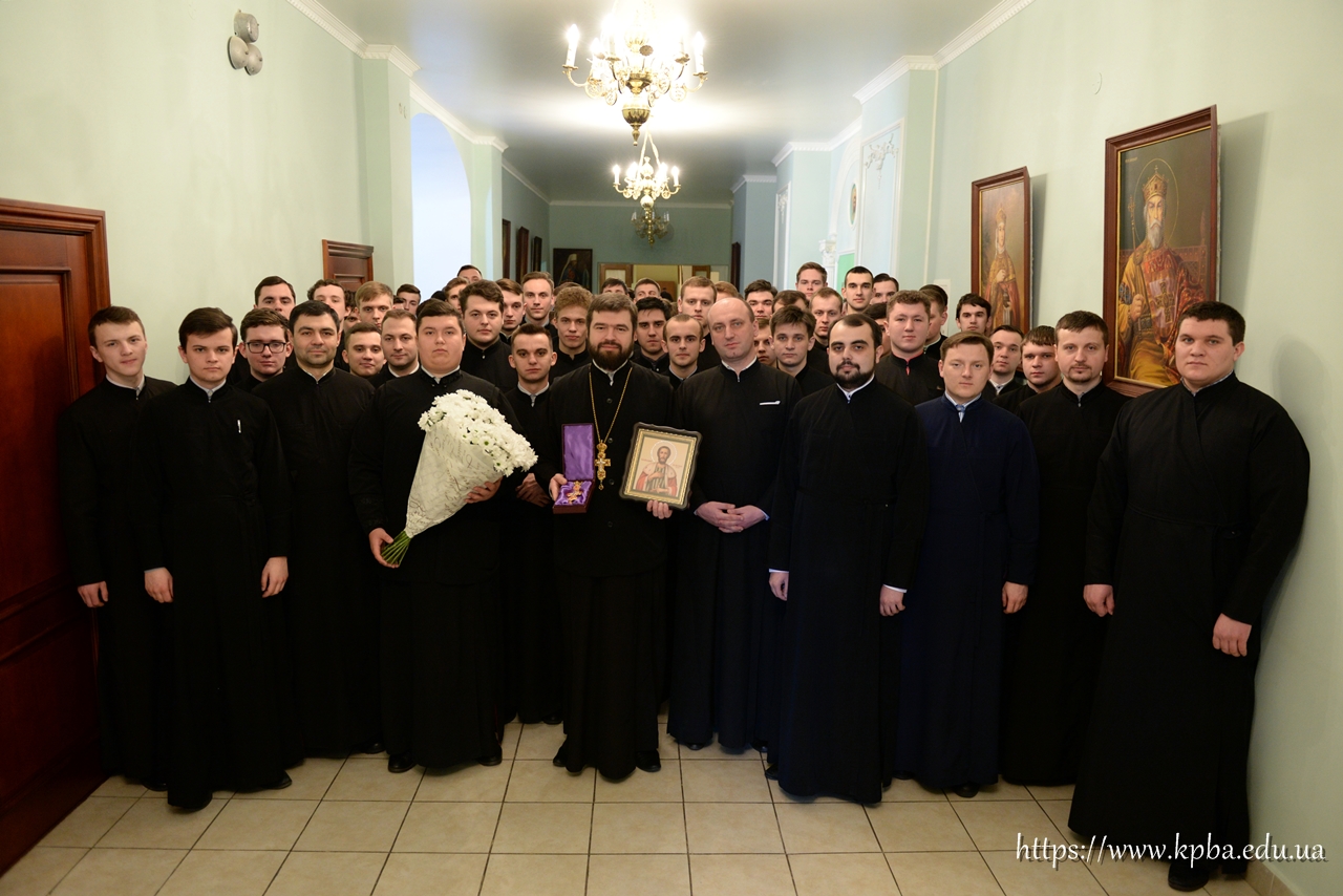 Аспіранти та студенти привітали отця ректора з обранням на посаду