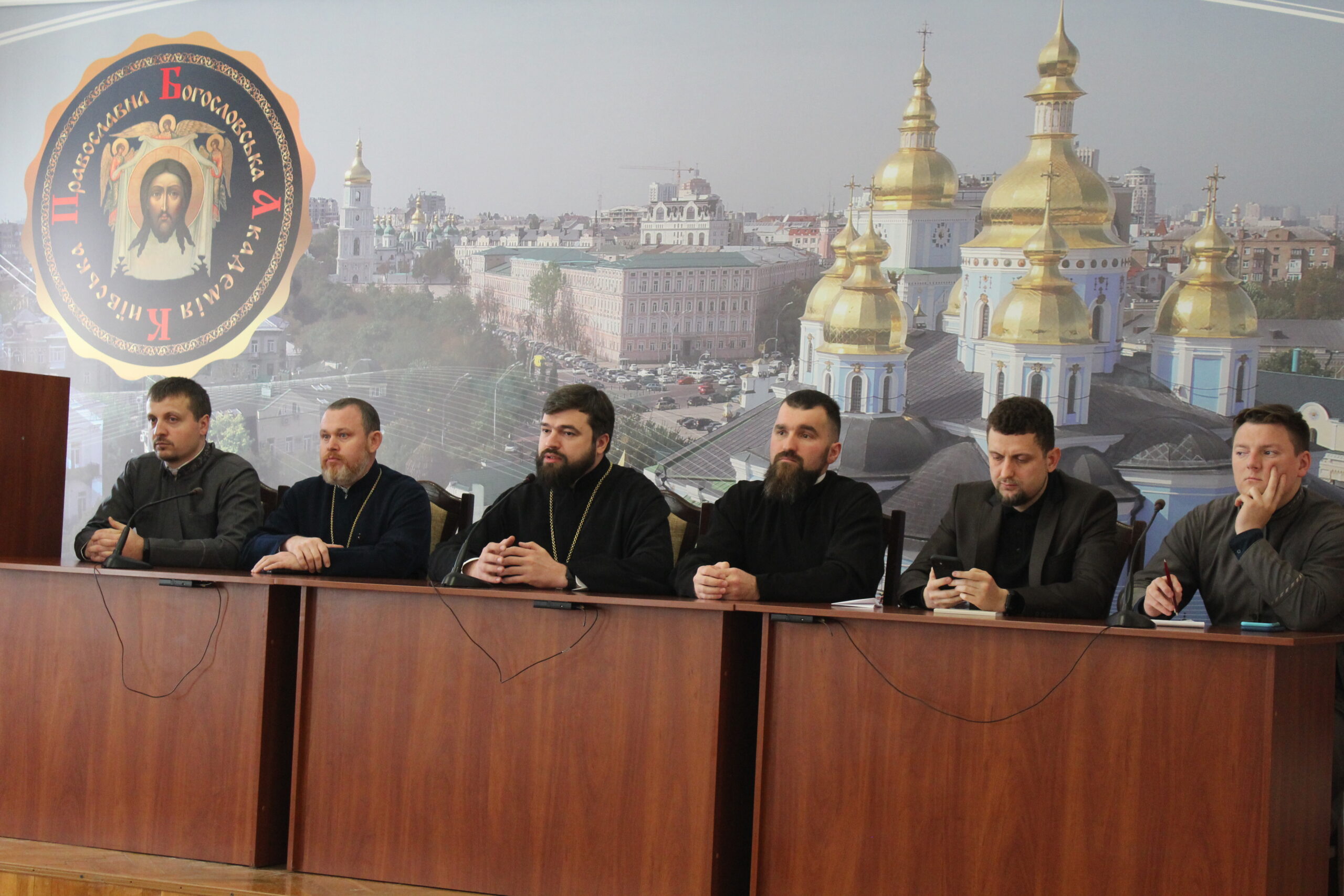 Зустріч адміністрації КПБА зі студентами