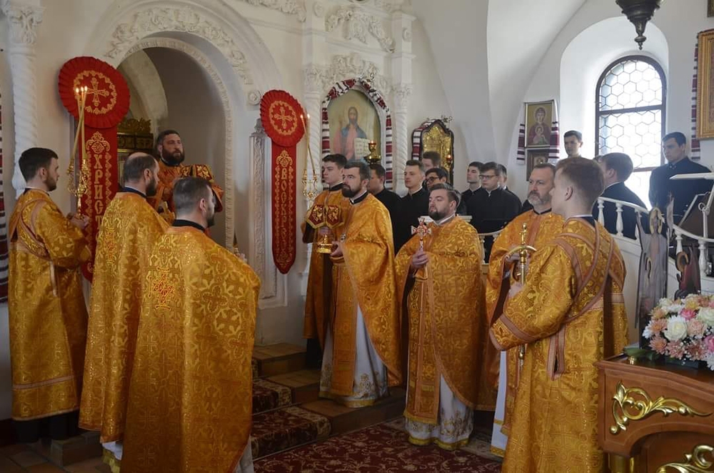 Богослужіння храмового свята в  день пам’яті святого апостола і євангелиста Іоана Богослова.