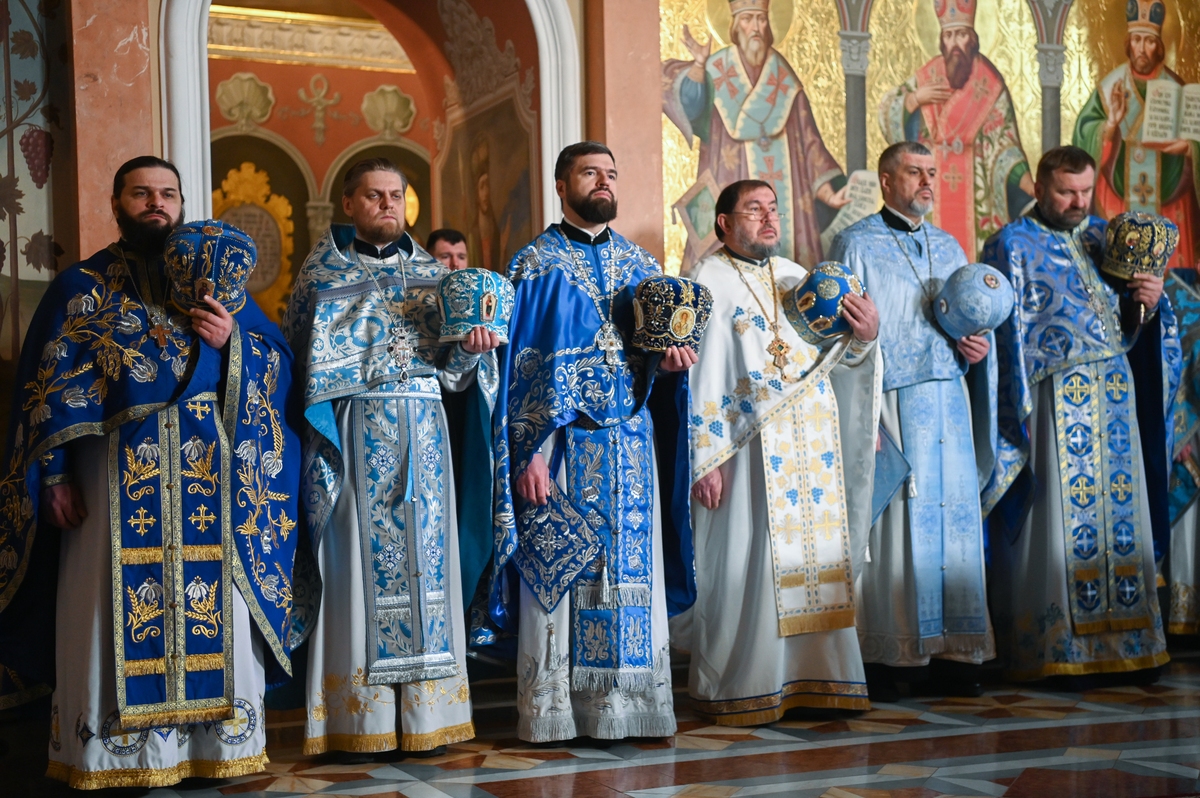 Божественна літургія з нагоди свята Стрітення в Києво-Печерській Лаврі