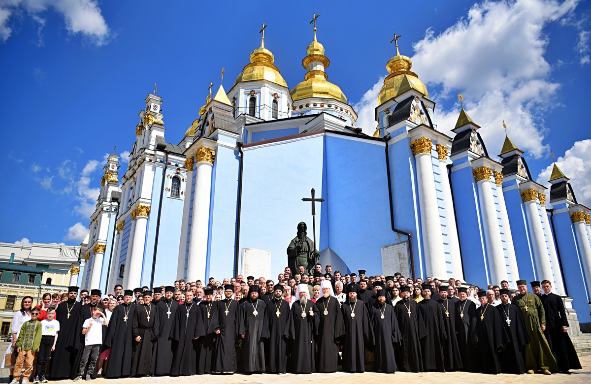 Урочистості з нагоди чергового випуску в Київській православній богословській академії