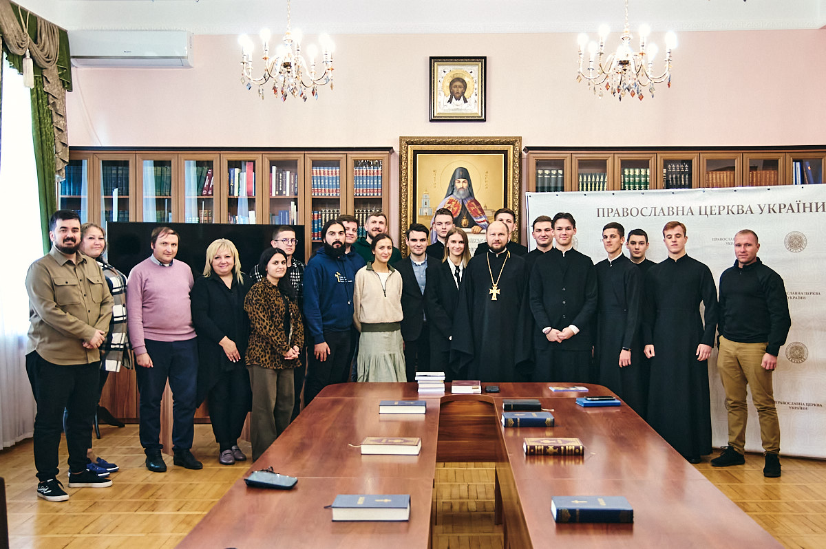 Міжконфесійна зустріч Наукового студентського товариства КПБА із викладачами і студентами Української євангельської теологічної семінарії