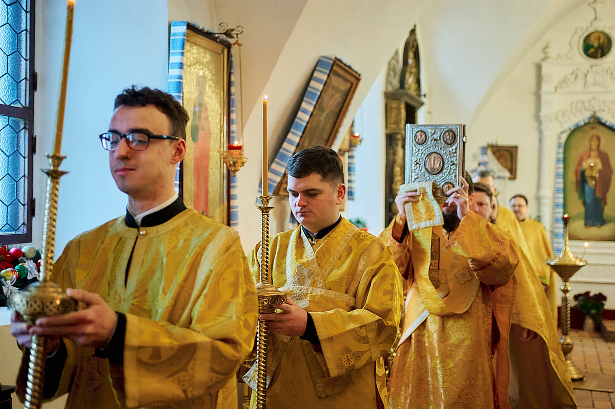 Звершили Божественну літургію грецькою мовою