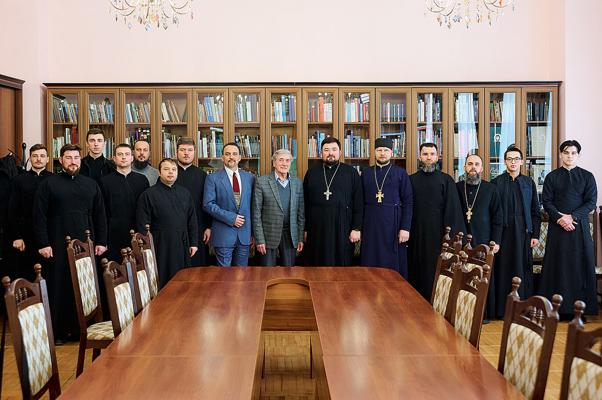 У КПБА відбувся майстер-клас «Особливості стрес-асоційованих розладів в умовах війни. Методи психологічної допомоги»