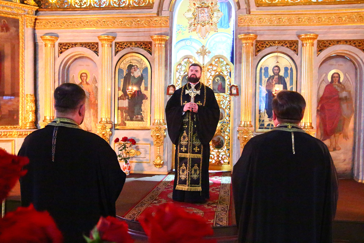 Ректор очолив вечірню з чином прощення