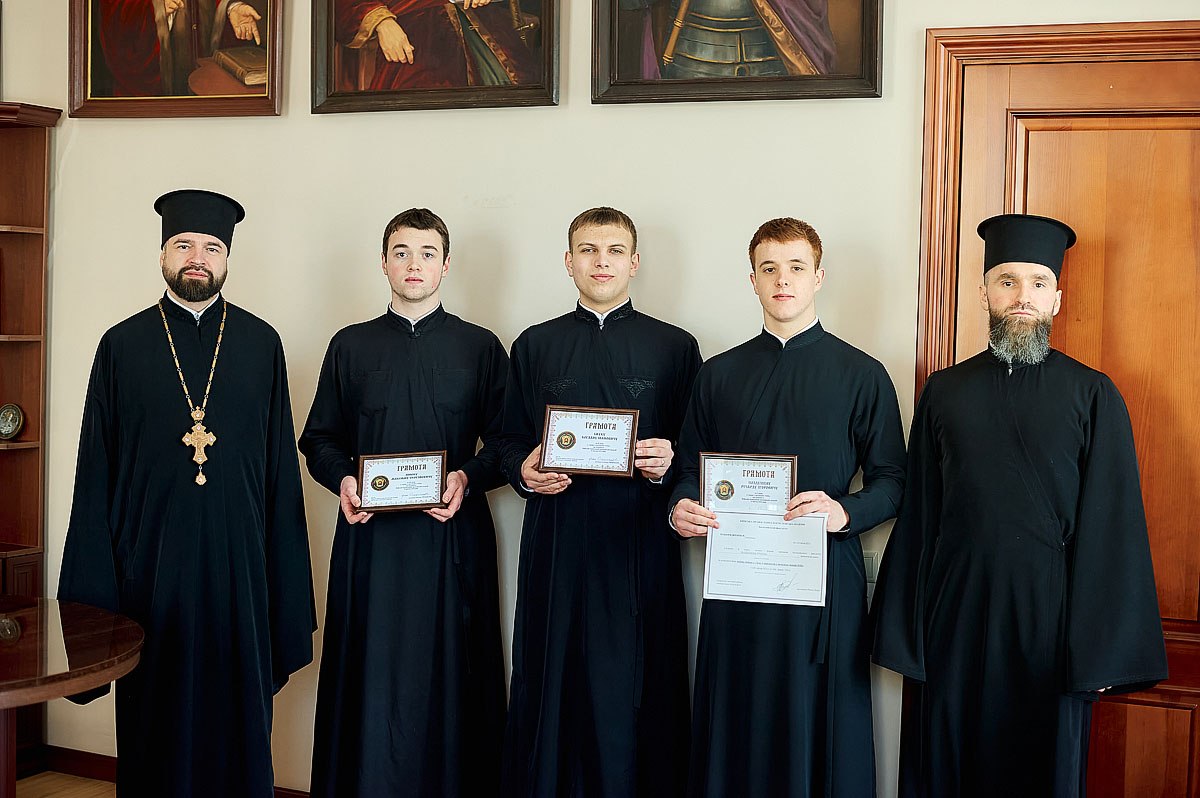 Ректор академії нагородив переможців турніру з настільного тенісу