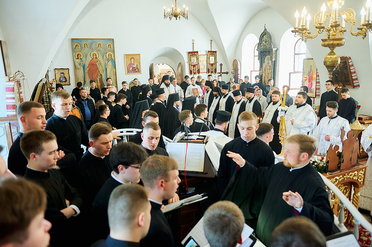 Всенічне бдіння напередодні храмового свята