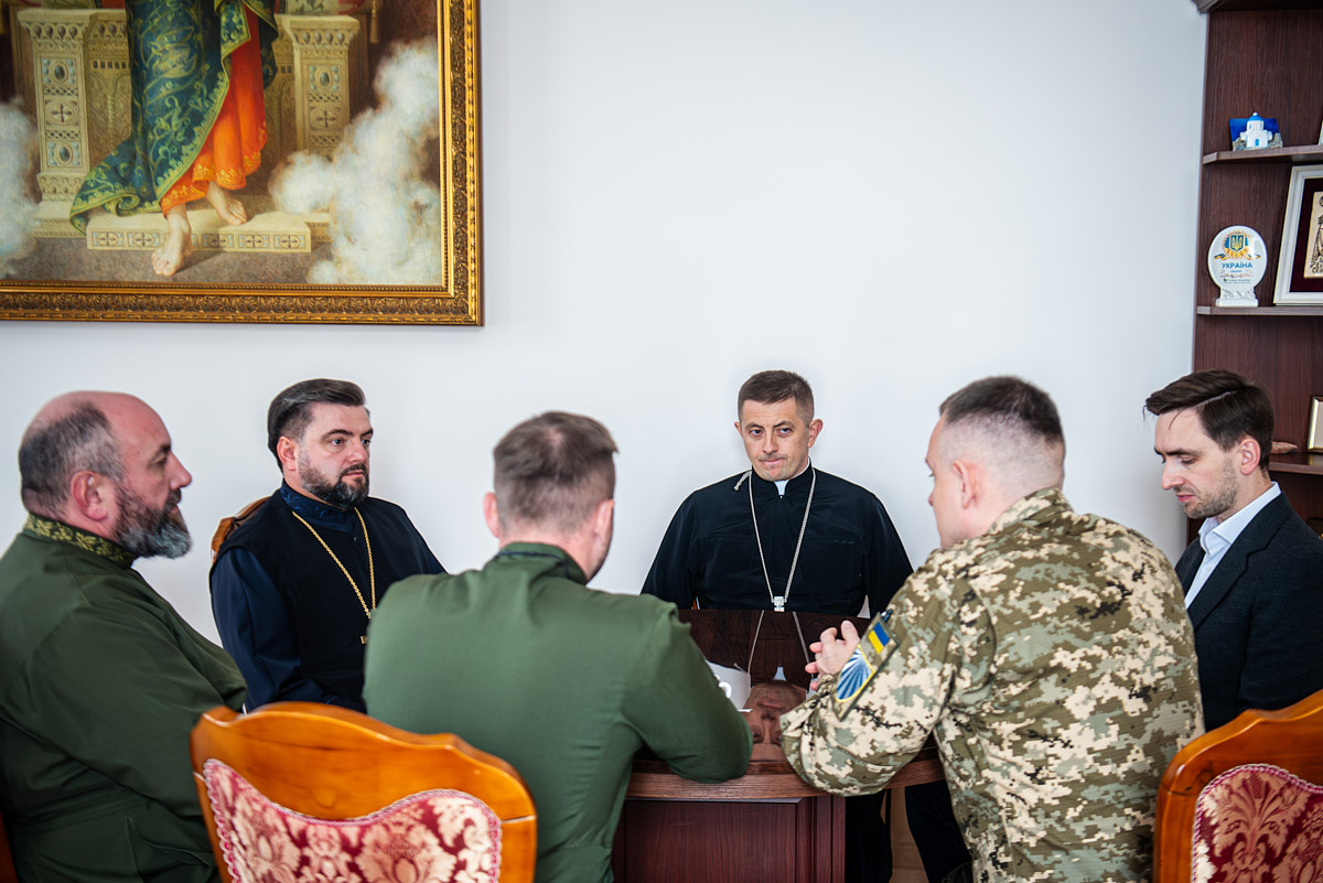 Робоча зустріч щодо підготовки військових капеланів