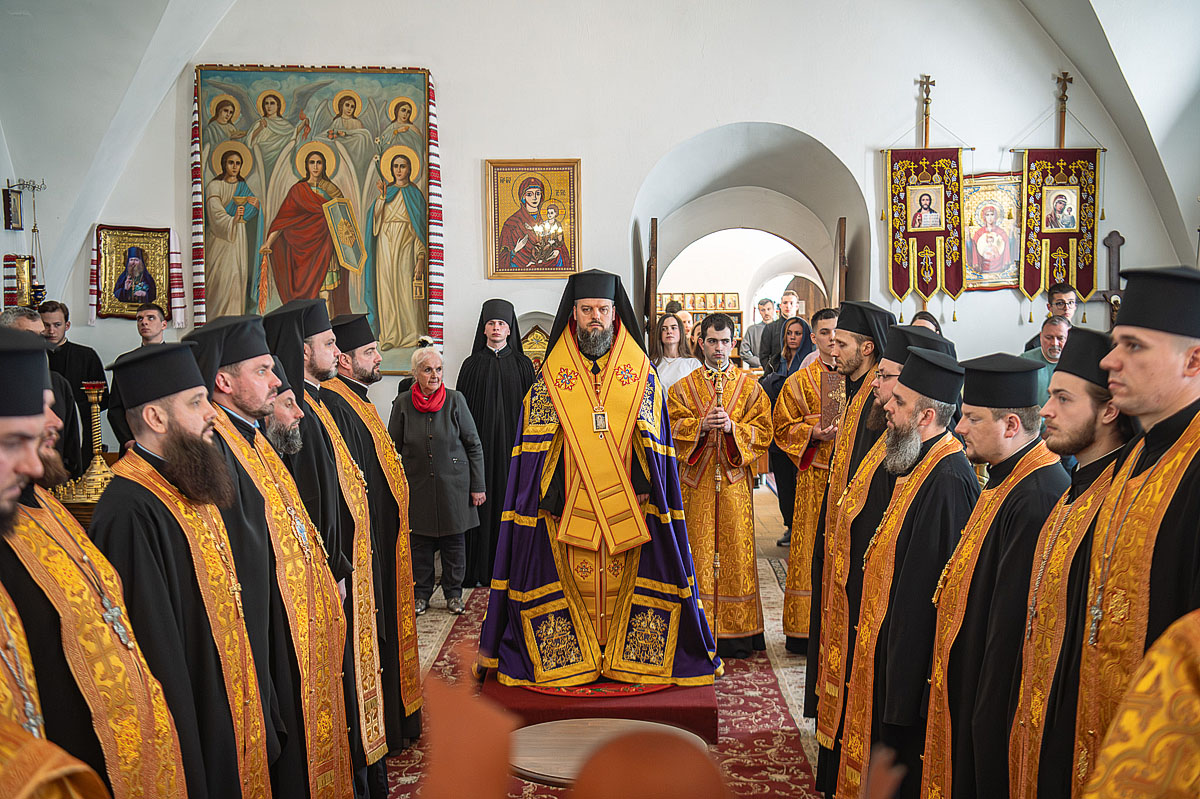 Богослужіння напередодні дня пам’яті святого апостола і євангелиста Іоана Богослова